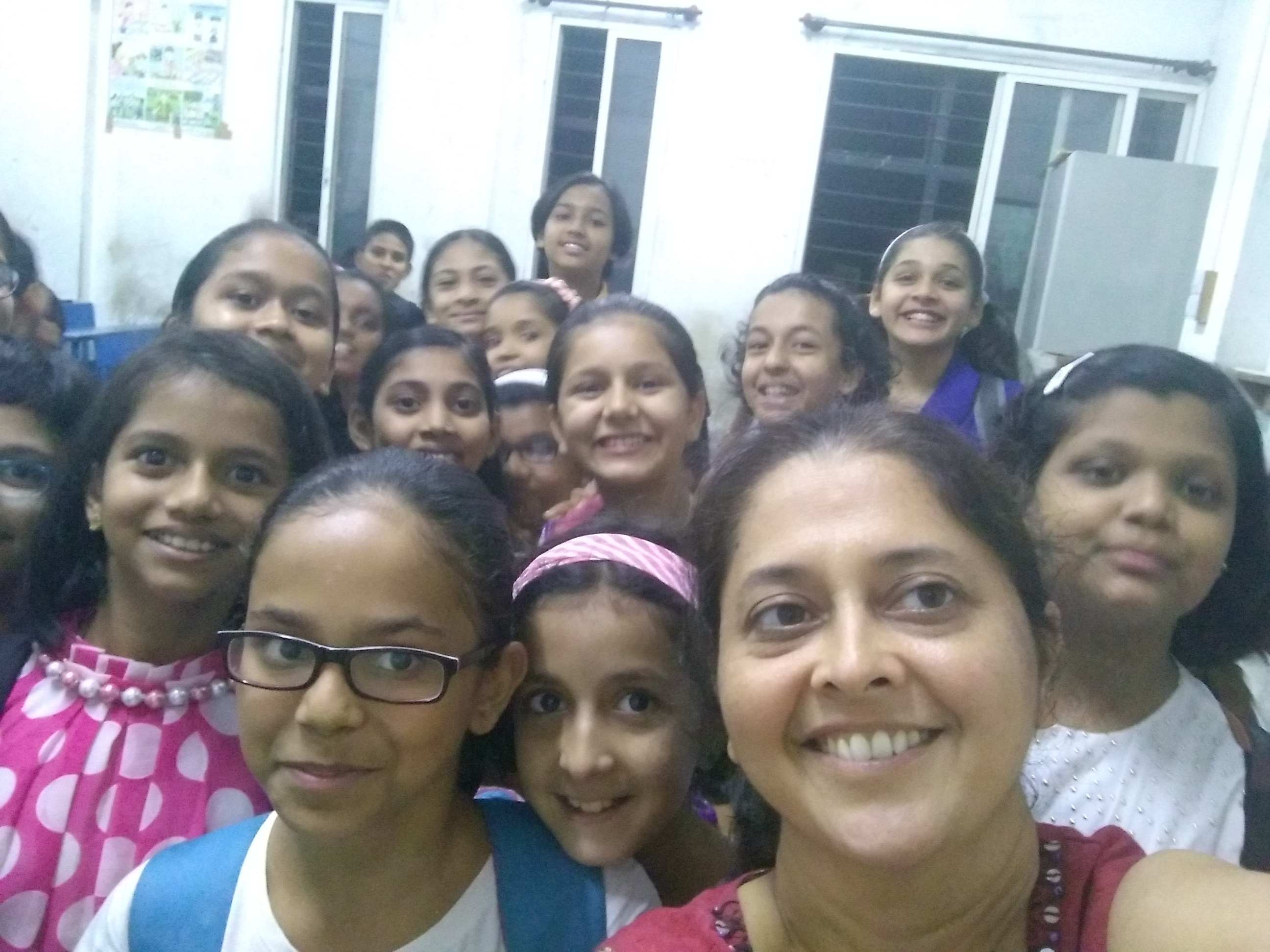 Selfie with 2018-19 weekday batch